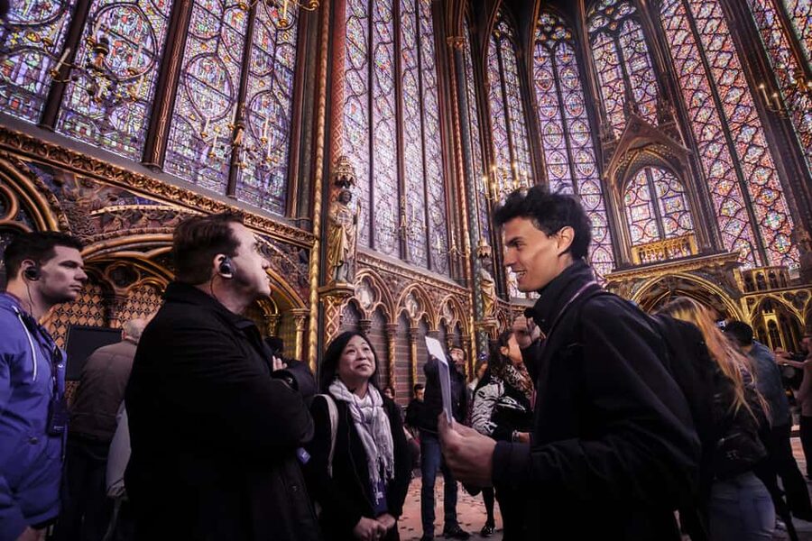 Paris: Notre Dame and Île de la Cité Walking Tour - Why Île de la Cité is the right place to begin Paris