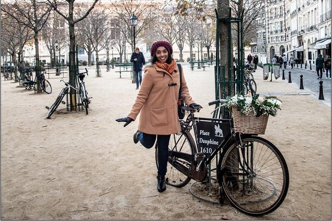 Paris Private Walking Tour with a Personal Photographer - Eiffel Tower pictures and the limits of a two-hour session