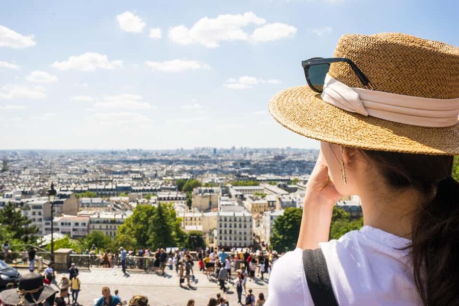 Paris: Walking Tour of Montmartre - La Maison Rose and Montmartre’s picture-book streets