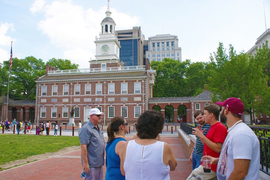 Philadelphia: History, Highlights & Revolution Walking Tour - Betsy Ross House and the problem of famous stories
