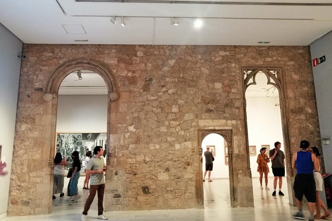 Picasso Museum and Walking Tour Plus Optional Wine & Food Tasting - Sala Pares and Picasso’s first Spanish gallery exhibition