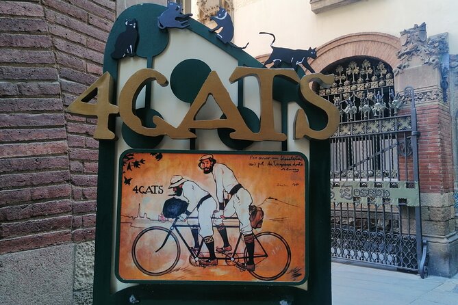 Picasso Museum and Walking Tour Plus Optional Wine & Food Tasting - Carrer d’Avinyó and a revolutionary painting