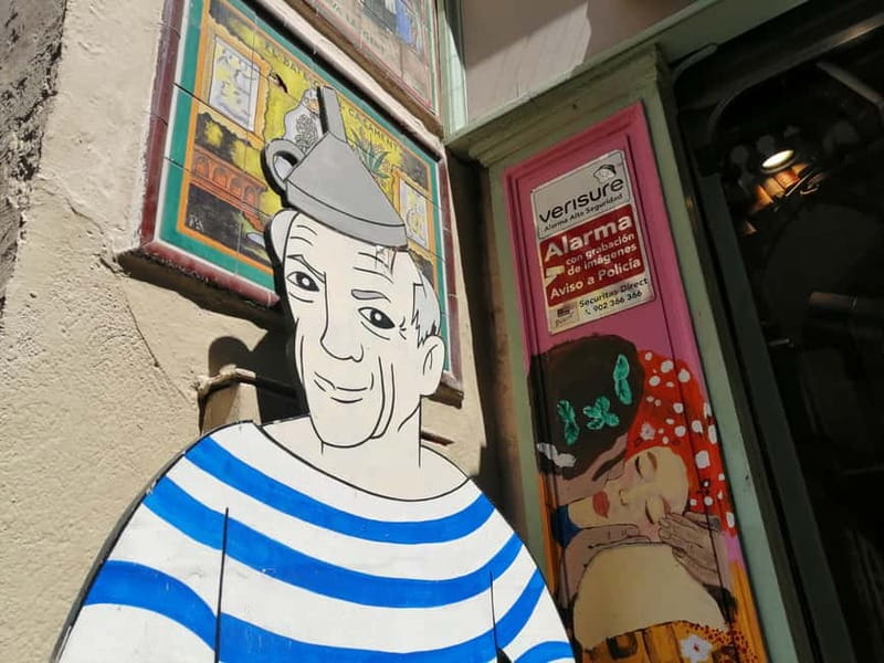 Picasso Museum and Walking Tour Plus Wine Tasting Upgrade - Why Picasso’s Barcelona works best on foot