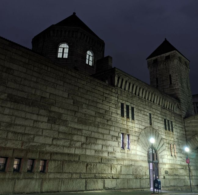 Pittsburgh: Evening Ghost & History Downtown Walking Tour - Following 1.5 miles of Downtown stories