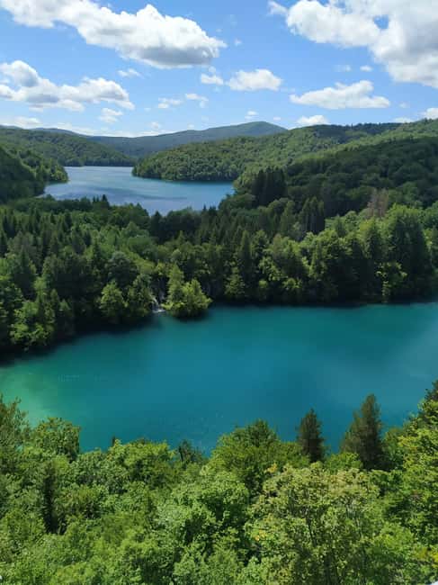 Plitvice Lakes: Guided Walking Tour with Bus and Boat Ride - A second pause, then the panoramic train