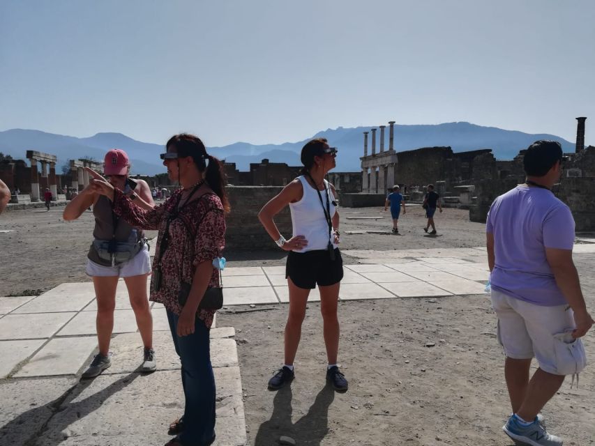 Pompeii: 3D Walking Tour with Entry Ticket - What you see during the two-hour walk
