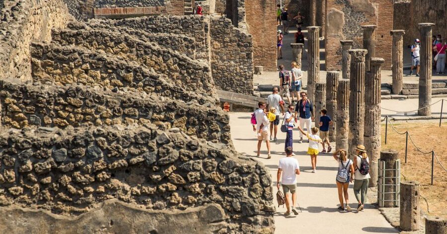 Pompeii: Guided Tour and Skip-the-Line Ticket - What the two-hour format really gives you