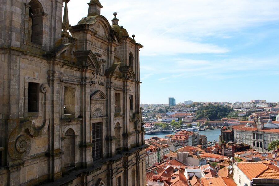 Porto: 3-Hour Walking City Tour & Lello Bookstore Visit - Clérigos Church and the Vitória viewpoint