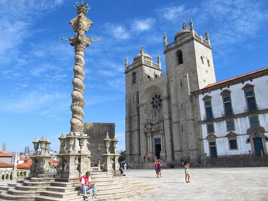 Porto: City Center Walking Tour - Clérigos Tower and the question of climbing