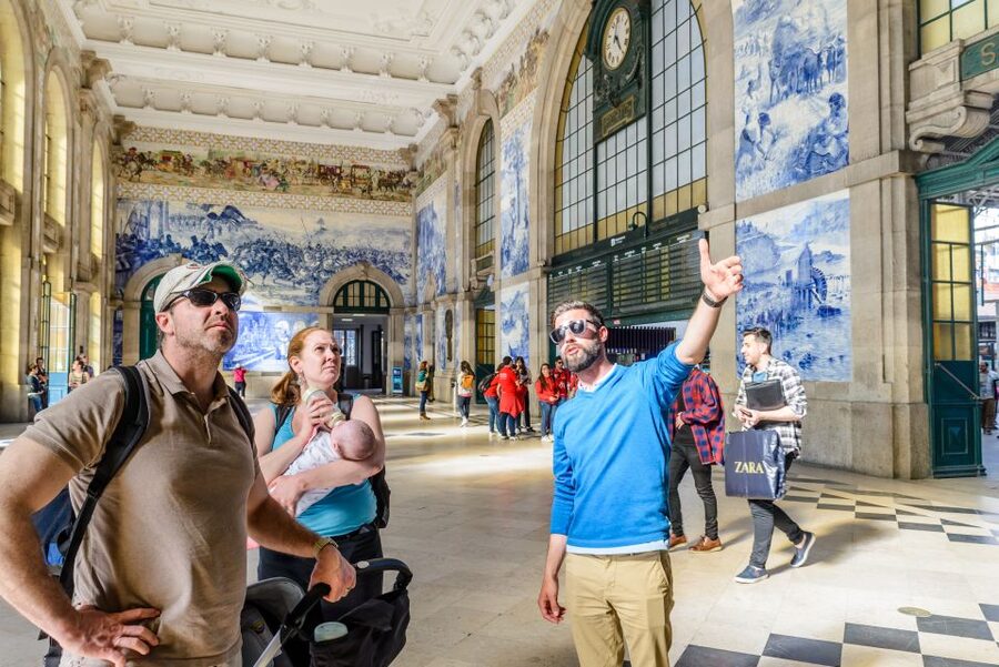 Porto: Delicious Food and Wine Walking Tour - Dietary needs, children, and group choices