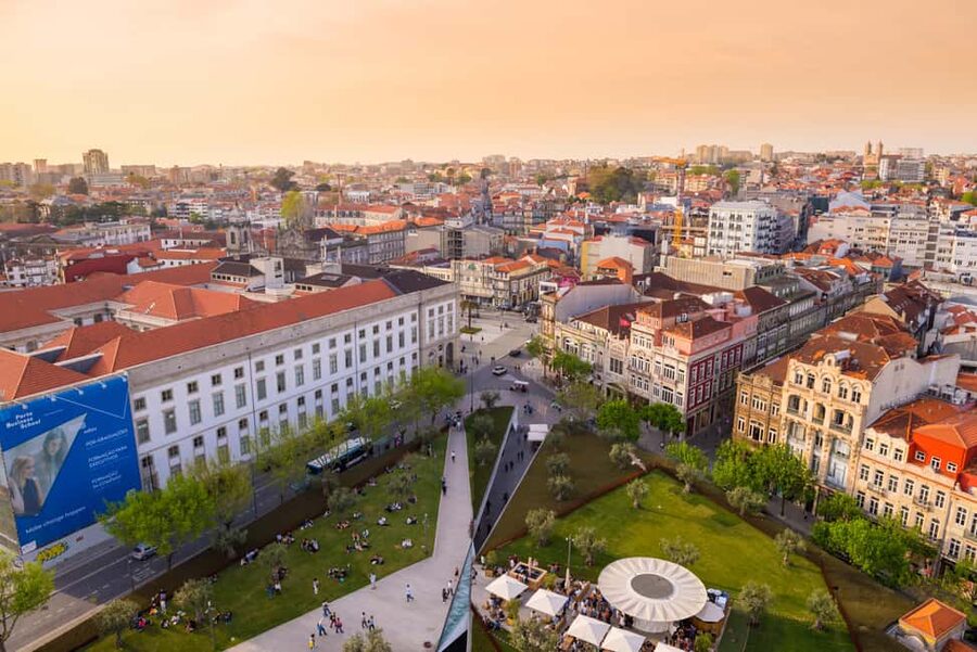 Porto: Sunset Walking Tour with Port Wine and Views - Why this Porto walk works best near the start of your stay