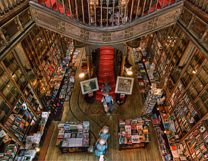 Porto: Walking Tour, Lello Bookshop, Boat and Cable Car - Walking Porto without making the hills the whole story