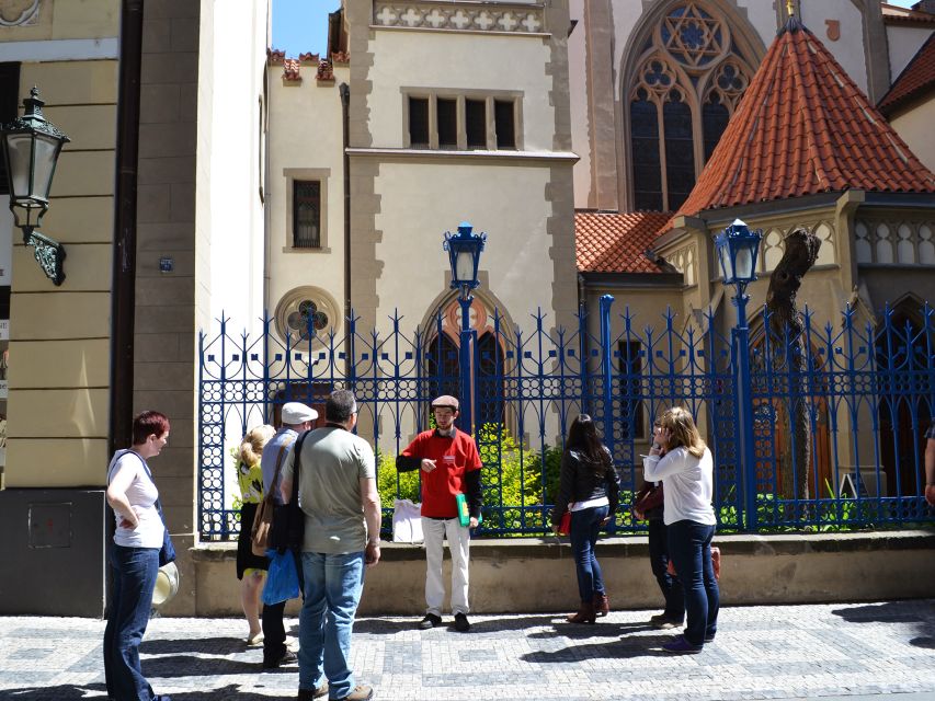Prague: 2-Hour Old Town and Jewish Ghetto Walking Tour - Key points to know before you book