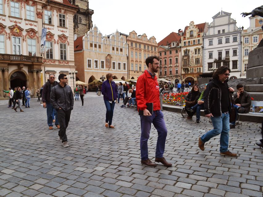 Prague: 2-Hour Old Town and Jewish Ghetto Walking Tour - Estates Theatre and the House of the Black Madonna