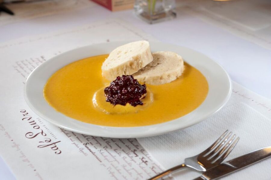 Prague: Food and Beer Guided Walking Tour with Tastings - The Jewish Quarter and quieter central streets