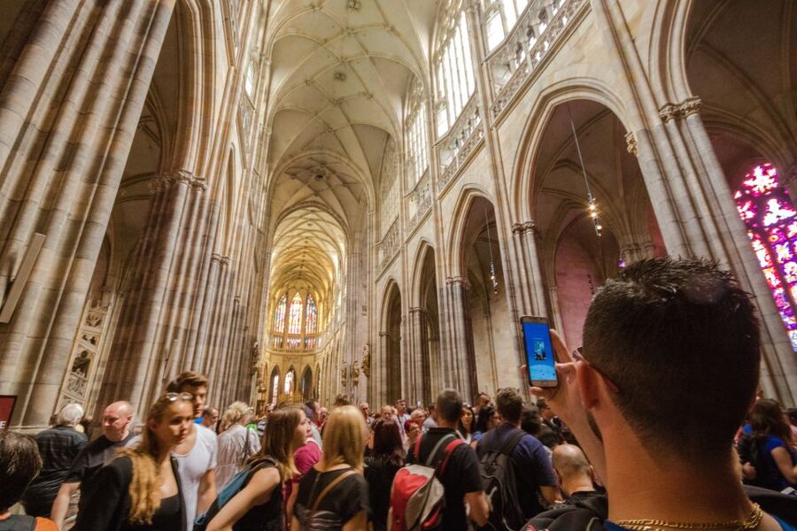 Prague: Guided Bus & Walking Tour with River Cruise & Lunch - Pickup rules, timing, and practical planning