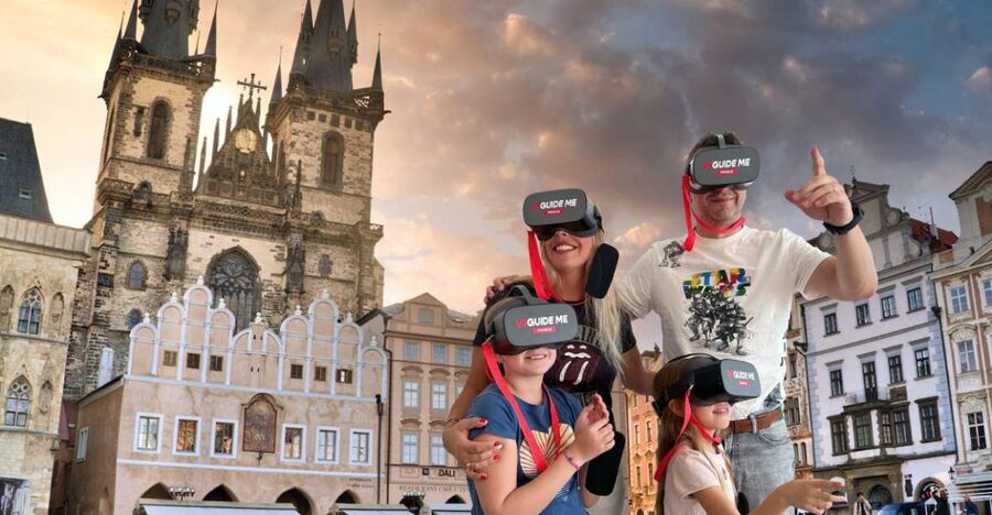 Prague: Immersive History Walking Tour and VR - Key points to know before booking