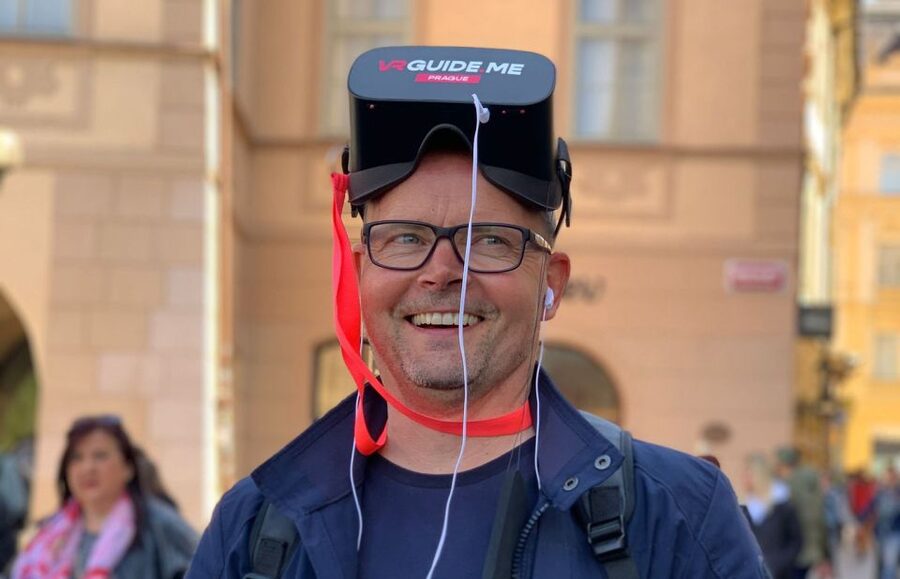 Prague: Immersive History Walking Tour and VR - Prague Spring and the arrival of Soviet tanks