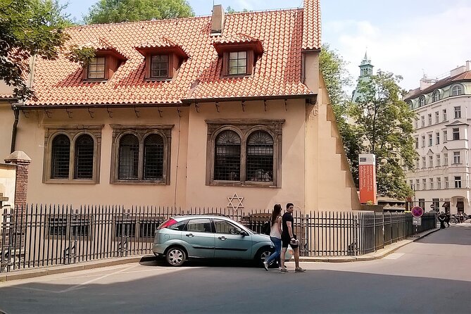 Prague Jewish Quarter Walking Tour with Admission Tickets - What the guides add to the experience
