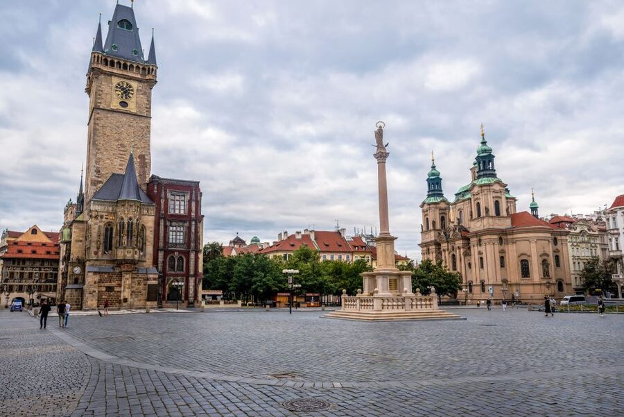 Prague: Old Town and Jewish Quarter Guided Walking Tour - What the guides do best