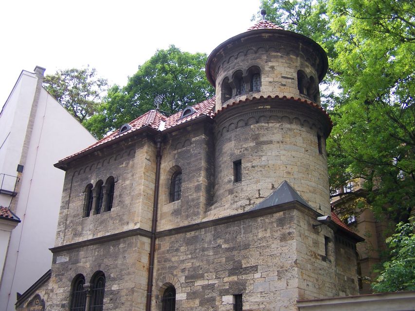 Prague: Old Town, Jewish Quarter & Astro Clock Walking Tour - New Town gives Prague room to breathe