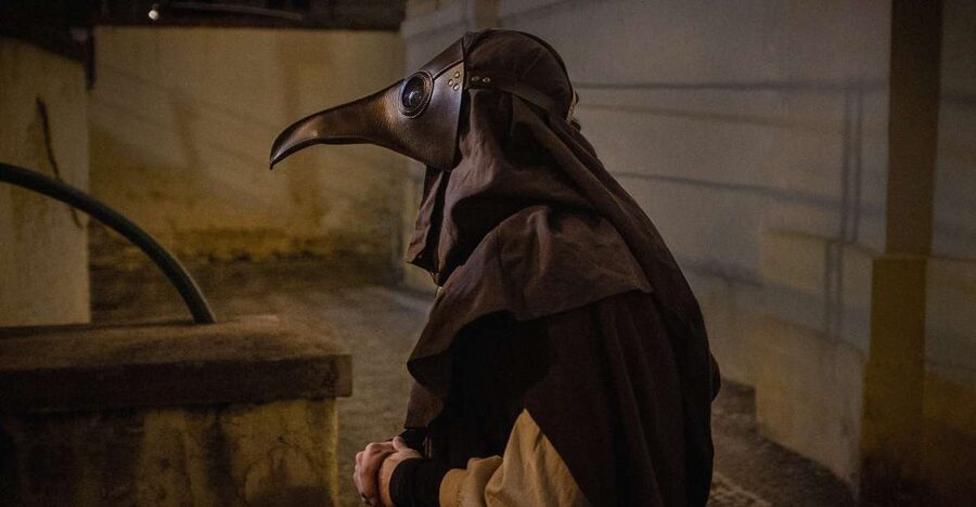 Prague: Plague Doctor Old Town History Walking Tour - The guides make or break the evening