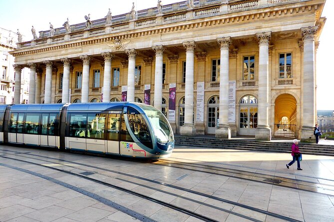 Private - Best of Bordeaux Walking Tour + Glass of Bordeaux Wine - Saint-Andre Cathedral and the Gothic center