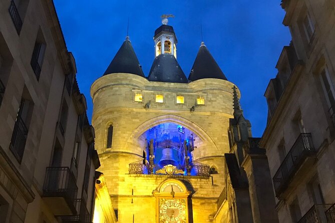 Private - Best of Bordeaux Walking Tour + Glass of Bordeaux Wine - Passing through Porte Dijeaux