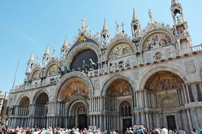 Private Best of Venice Walking Tour with St Mark's Basilica - Piazza San Marco: Venice in one grand room