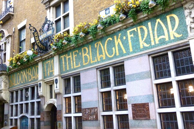 Private Group: Historical Pub Walking Tour of London - Princess Louise brings ornate character