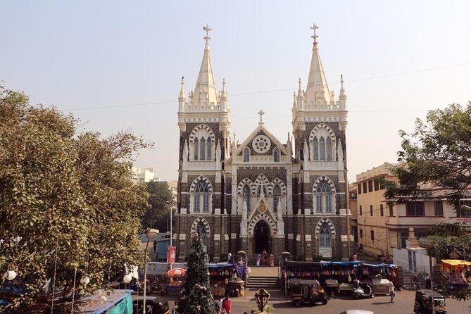 Private Guided Walking Tour in Bandra Queen of Suburbs - Key points at a glance
