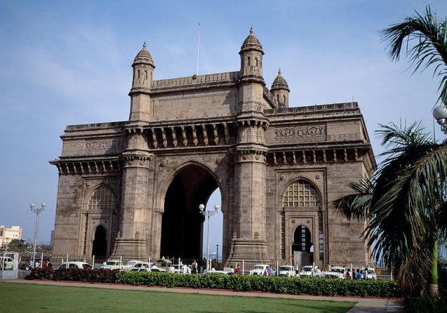 Private Guided Walking Tour in Fort & Colaba - Why this short walk explains Mumbai so well