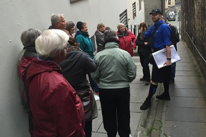 Private Old Edinburgh Tour - Walk in the footsteps of Royals and Rogues! - Greyfriars Kirkyard and the many lives of Bobby
