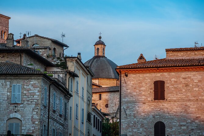 Private St. Francis Basilica of Assisi and City Walking Tour - What the private guide adds