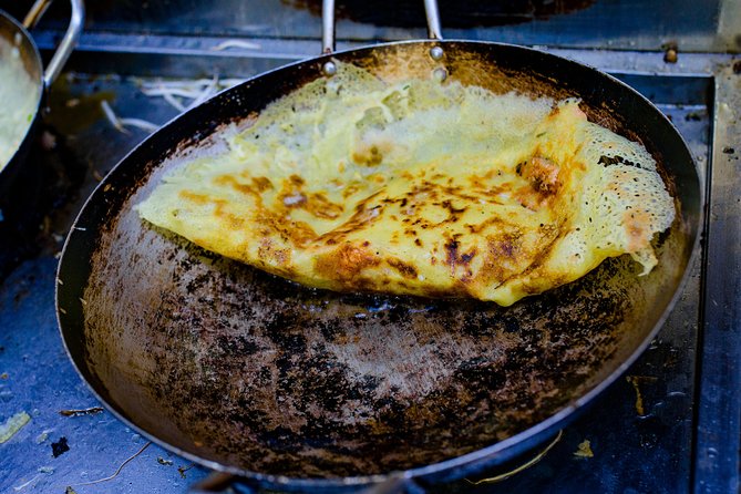 Private Street Food Evening Walking Tour in Ho Chi Minh City - Why this tour works well in Ho Chi Minh City
