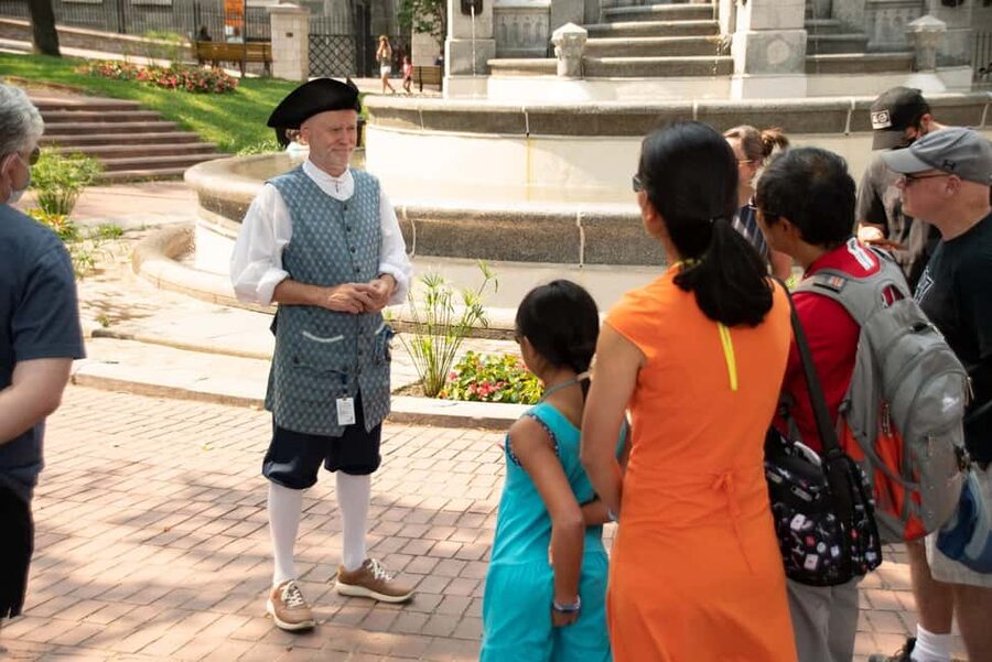 Quebec City: Old Quebec Historical Walking Tour - Notre-Dame Basilica and the religious story