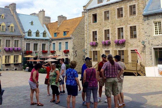Quebec City Walking Tour - City Hall, the Basilica, and the Seminary courtyard