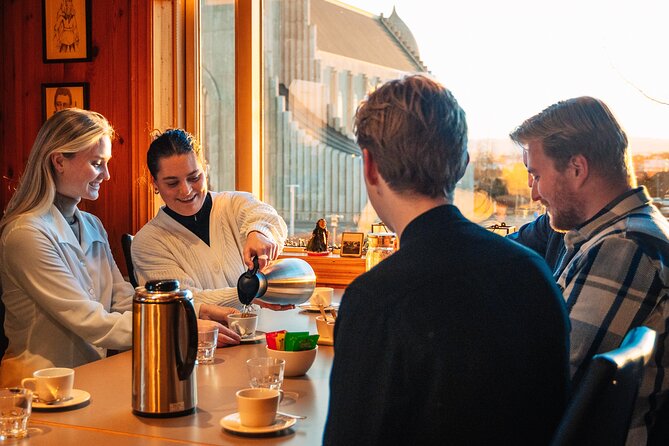 Reykjavik Food Walk - Local Foodie Adventure in Iceland - Arnarhóll and the first settler