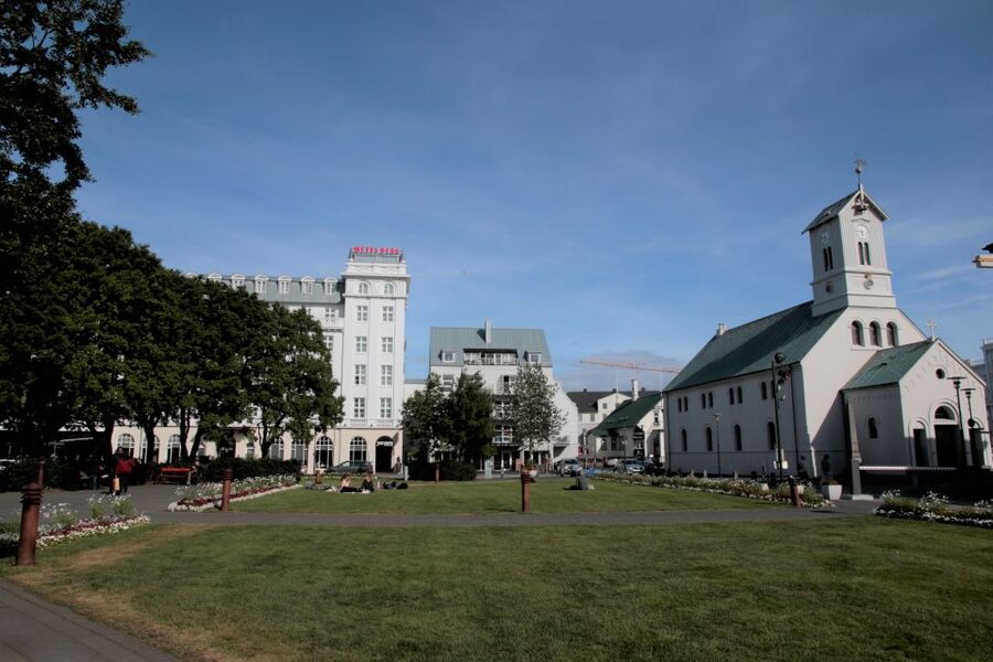 Reykjavik: Guided City Walking Tour - Colorful homes and Reykjavik’s quieter streets