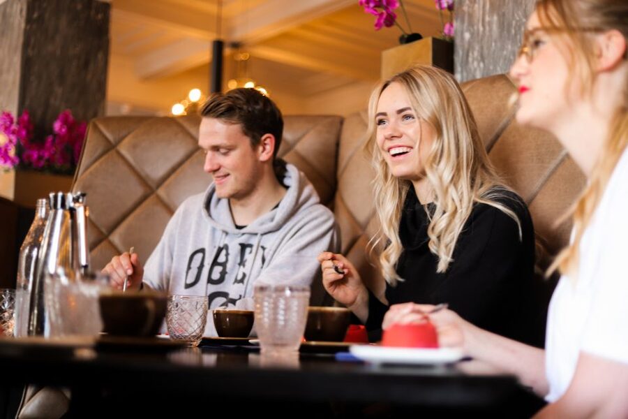 Reykjavik: Guided Foodie Walking Tour with 6 Tastings - Seafood, Lamb, and Icelandic Ingredients