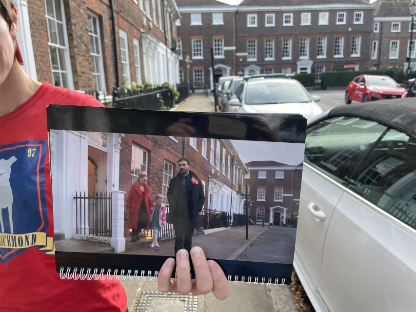 Richmond: Ted Lasso Guided Walking Tour - The guides make the difference