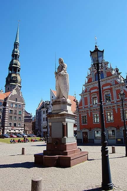 Riga Classical Old Town 2-Hour Walking Tour - The House of Blackheads and Riga’s reconstructed past