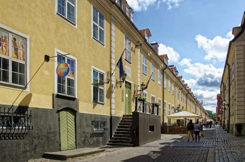Riga: Guided Old Town Walking Tour - Key points to know before you book