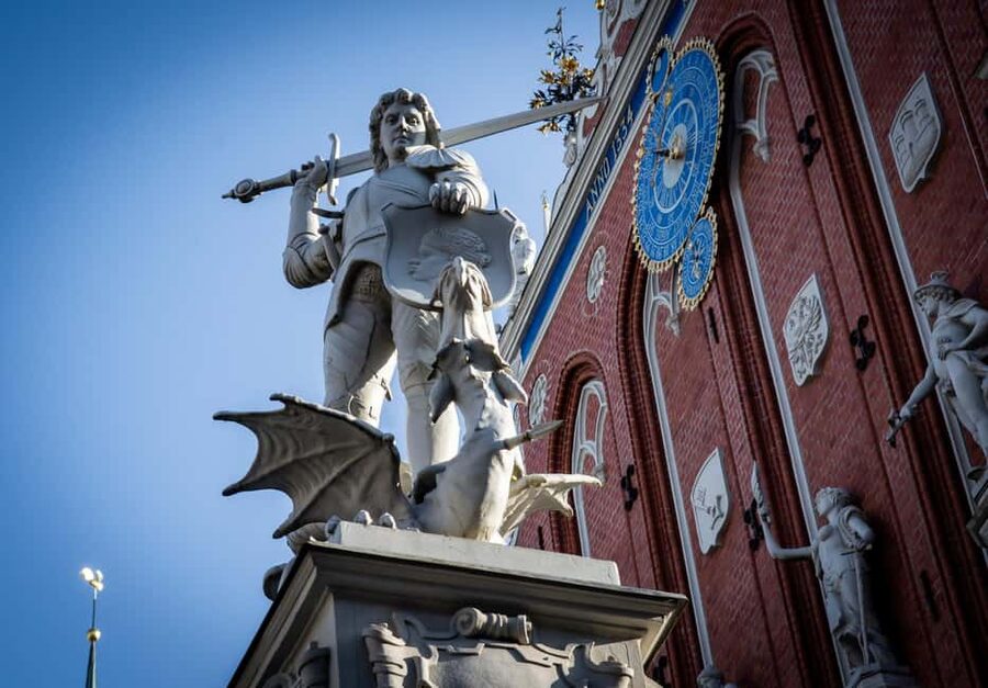 Riga: Old Town Walking Tour in a Small Group or Private - St. Peter’s Church and the Bremen Town Musicians