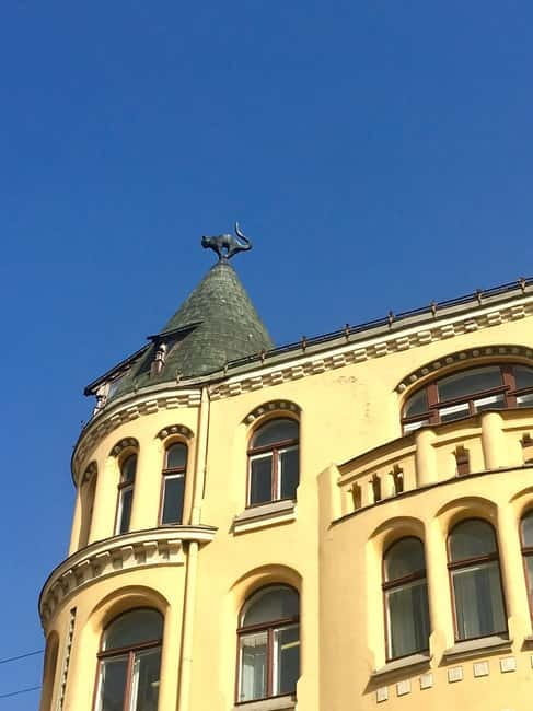 Riga: Old Town Walking Tour in a Small Group or Private - Is $24 good value for Riga?