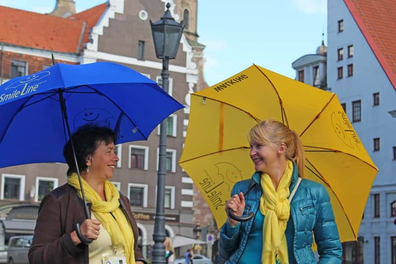 Riga: Old Town Walking Tour with Art Nouveau Highlights - Group size, pace, and the two-hour limit