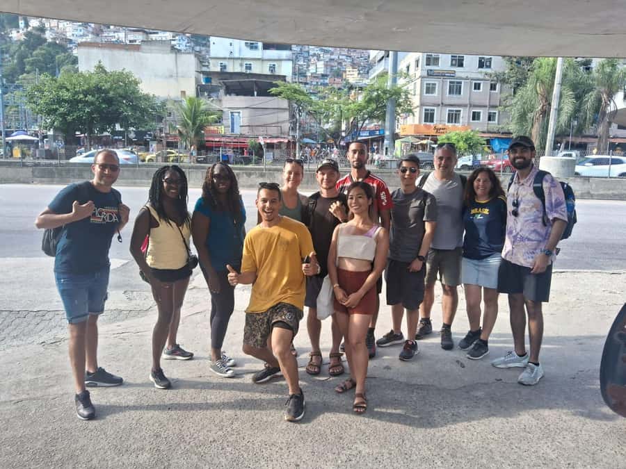 Rio de Janeiro: Rocinha Favela Walking Tour with Local Guide - What the guides add to the experience