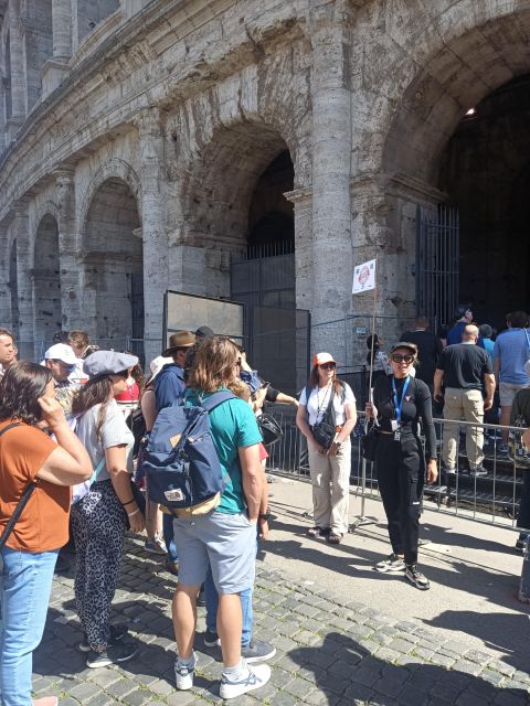 Rome: Colosseum, Palatine Hill, & Roman Forum Walking Tour - Heat, shade, water, and the physical effort