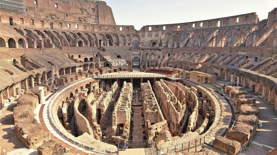 Rome: Colosseum, Palatine Hill, & Roman Forum Walking Tour - Who should book this tour?