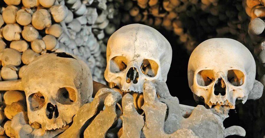 Rome: Dark Past Walking Tour with Capuchin Crypt Ticket - Meeting at Piazza Barberini